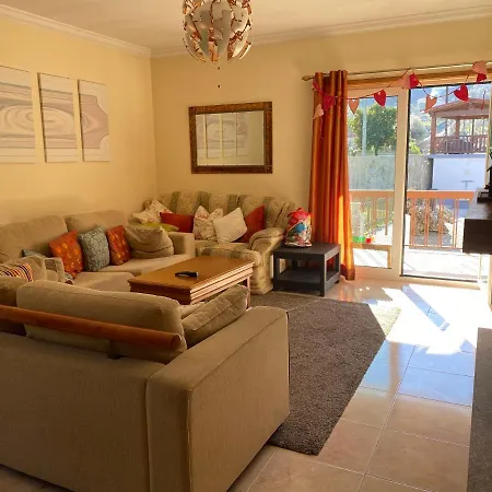 Beautiful Detached With Private Pool, Fibre Wi-fi, Garden, Games & Bbq Vila *
