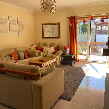 Beautiful Detached With Private Pool, Fibre Wi-fi, Garden, Games & Bbq Villa *