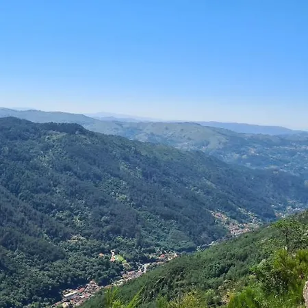 Beautiful Detached With Private Pool, Fibre Wi-fi, Garden, Games & Bbq