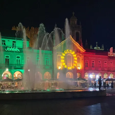 Beautiful Detached With Private Pool, Fibre Wi-fi, Garden, Games & Bbq Villa *