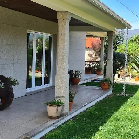 Vila Beautiful Detached With Private Pool, Fibre Wi-fi, Garden, Games & Bbq *