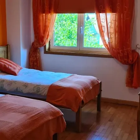 Vila Beautiful Detached With Private Pool, Fibre Wi-fi, Garden, Games & Bbq *