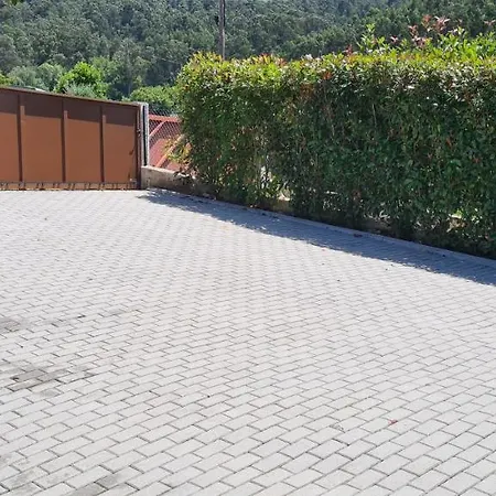 Beautiful Detached With Private Pool, Fibre Wi-fi, Garden, Games & Bbq