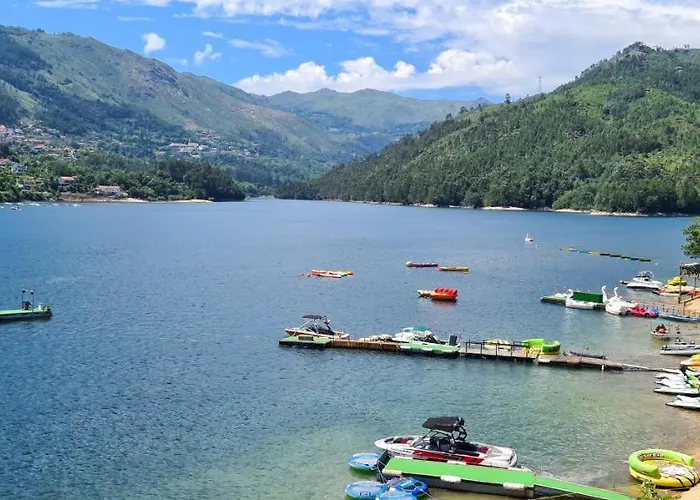 Beautiful Detached With Private Pool, Fibre Wi-fi, Garden, Games & Bbq Terras de Bouro