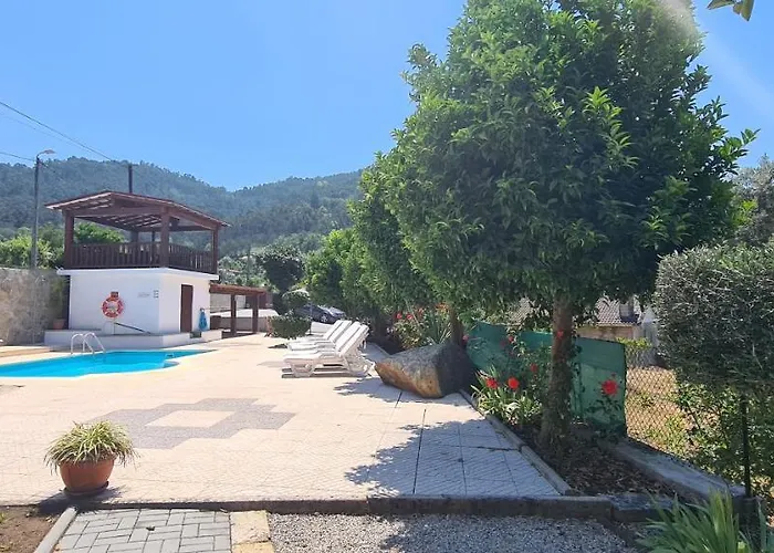 Villa Beautiful Detached With Private Pool, Fibre Wi-fi, Garden, Games & Bbq