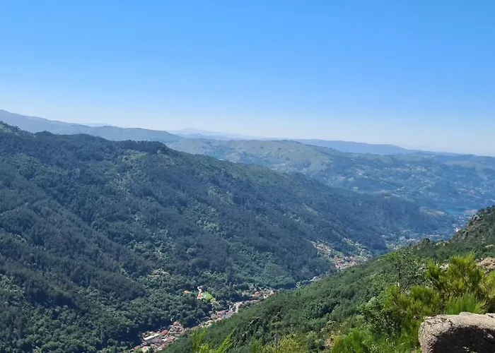 Beautiful Detached With Private Pool, Fibre Wi-fi, Garden, Games & Bbq