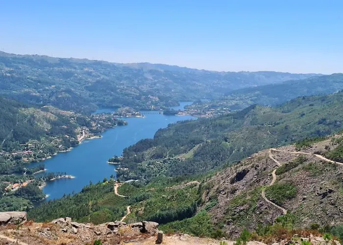 Beautiful Detached With Private Pool, Fibre Wi-fi, Garden, Games & Bbq