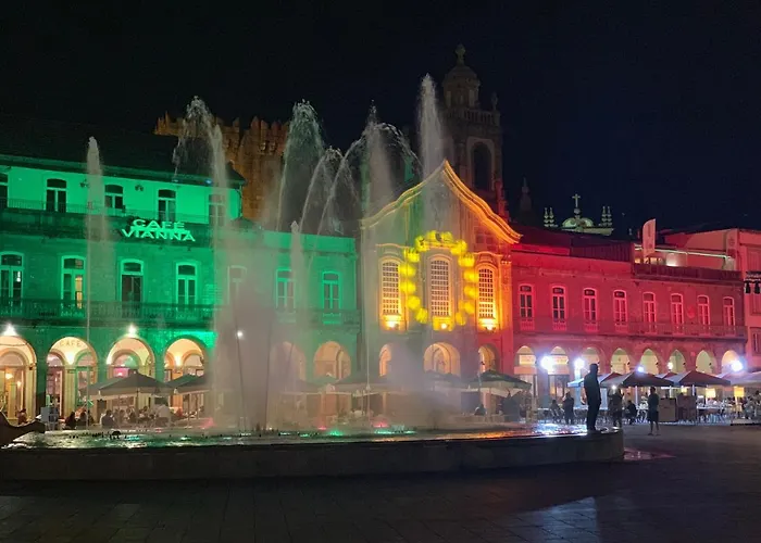 Beautiful Detached With Private Pool, Fibre Wi-fi, Garden, Games & Bbq Villa *