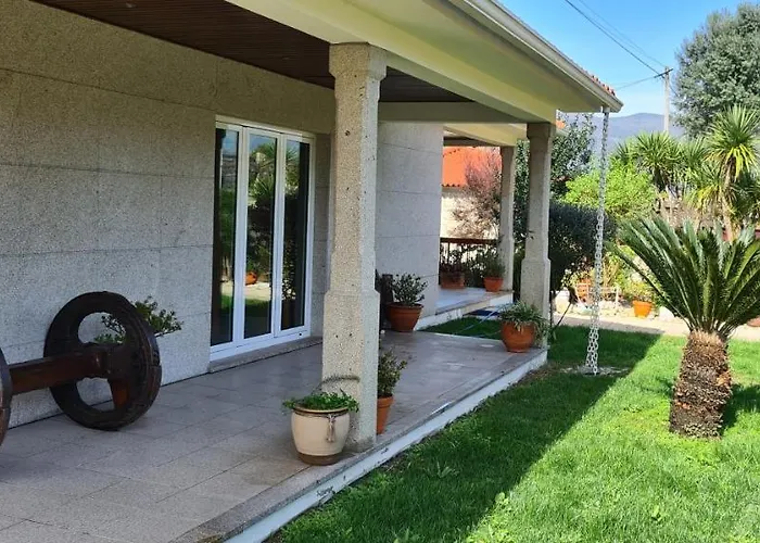 Villa Beautiful Detached With Private Pool, Fibre Wi-fi, Garden, Games & Bbq *