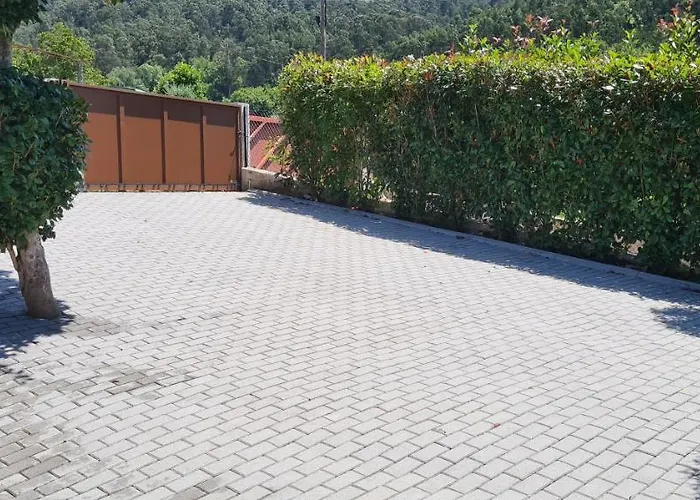 Beautiful Detached With Private Pool, Fibre Wi-fi, Garden, Games & Bbq