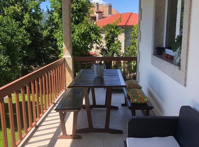 Beautiful Detached With Private Pool, Fibre Wi-fi, Garden, Games & Bbq *