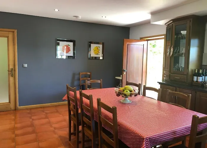 Villa Beautiful Detached With Private Pool, Fibre Wi-fi, Garden, Games & Bbq Terras de Bouro
